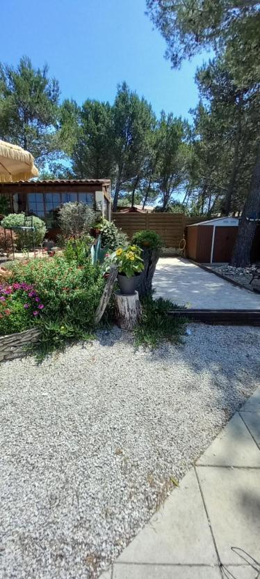 ボーケール Les Coronilles Bed & Breakfast エクステリア 写真